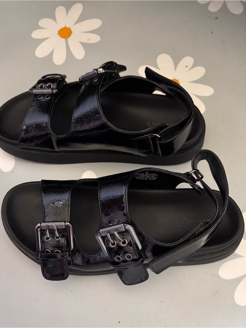 OLD NAVY Chunky Sandals